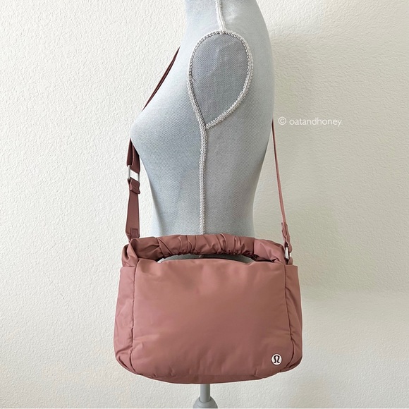 lululemon Gathered Handle Crossbody Bag 6L